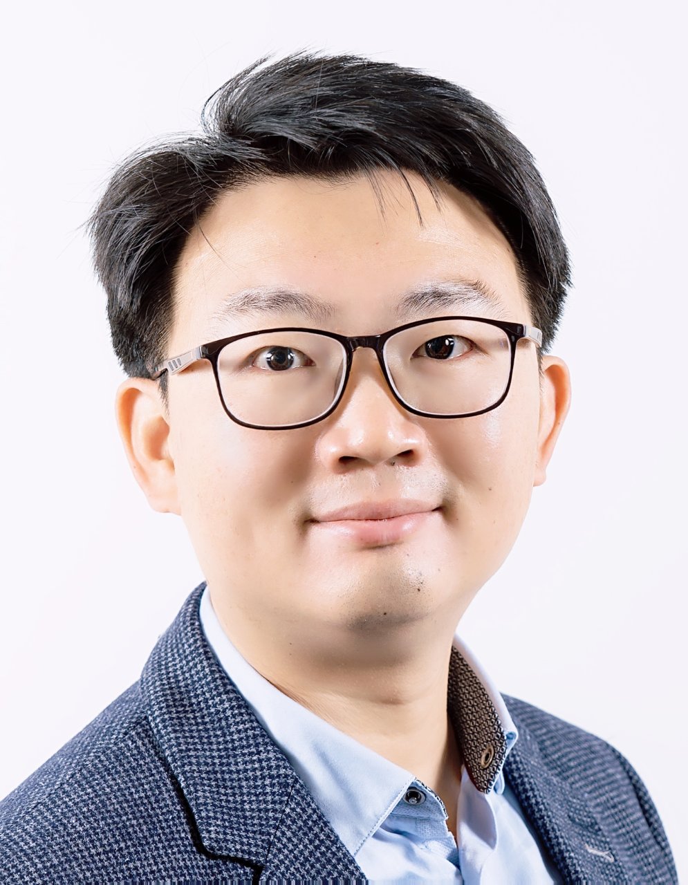 Dr. Zhuoxiang Zhang